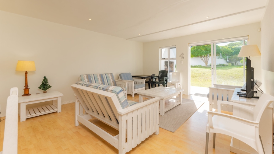 To Let 3 Bedroom Property for Rent in Struisbaai Western Cape